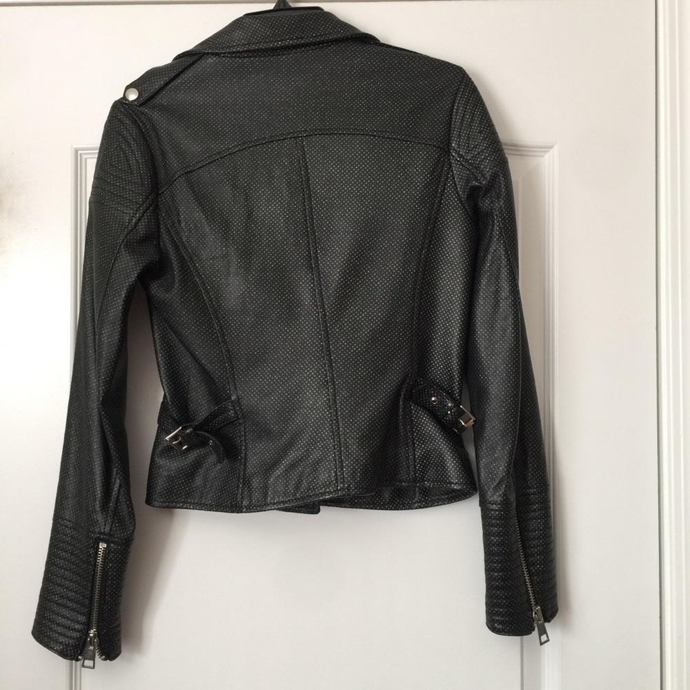 Leather jacket - Picture 3 of 7